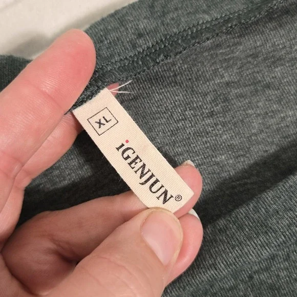 iGenjun Knit Asymmetrical Top Size XL Green Button Accent on Side‎ - Picture 7 of 8